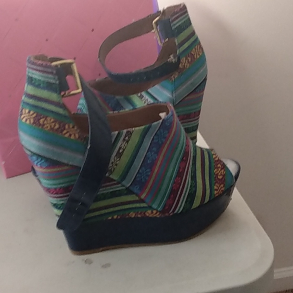 Bakers Bohemian Wedge